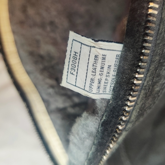 Women's Black Ugg Boots - Picture 11 of 13